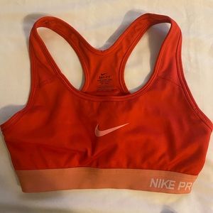 XS Nike dry fit sports bra
